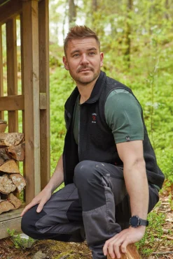 ELTON VEST, 98% ULL — LODEN GREEN